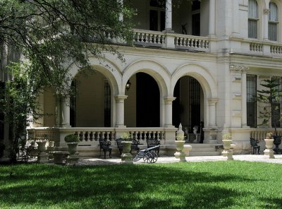 Private villa in King William District