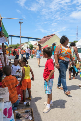 Koningsdag CURACAO 2013 street scenes