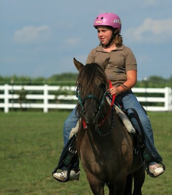 erica_on_dunnie_6326.jpg