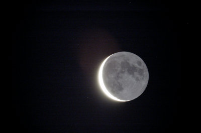 Earthshine - Single exposure; 1/2 sec. No dark subtraction.

20071008-Moon-Image004.jpg