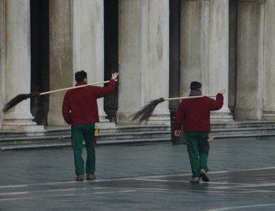 San Marco sweepers in synch