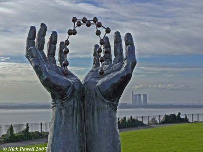 Hands and Molecule Sculpture 4, Ramsgate