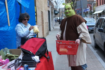 Free Pop corn from Shrek and Mom.