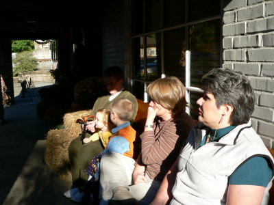 Sherry, Lisa, and the kids