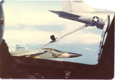 F-111 refuling