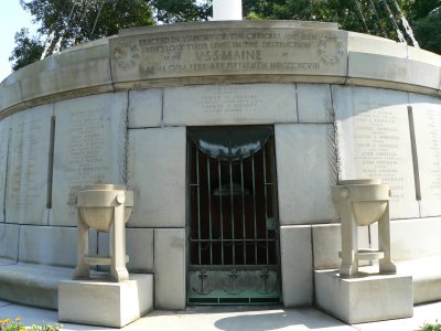 Tomb of The USS Main Crew