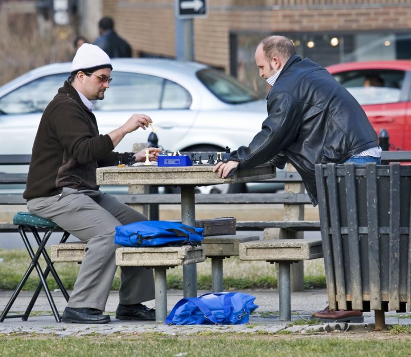 Chess Match On The Circle IV