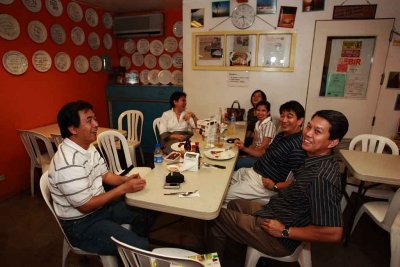 Nice BBQ place where you can be noisy!