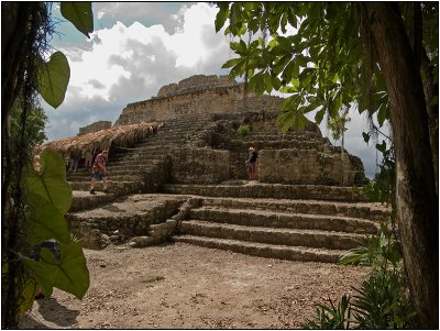 Chacchoben Mayan Ruins in México