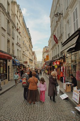 Montmartre street scene