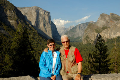 Jim & Glynda - Yosemite Valley backdrop