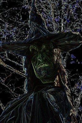 Giant Witch Head (Glowing)