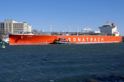 Alrar, LPG tanker, arriving