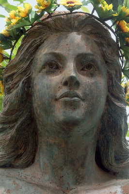 Running woman sculpture, head