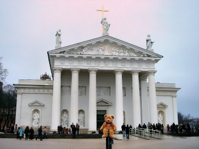 Today I visit Vilnius, the capital city of Lithuania!
