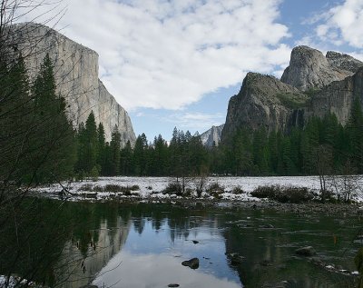 Valley View showing El Capitan,Cathedral Rocks,Leaning tower and the river