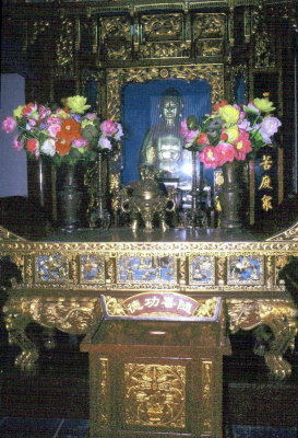 GOLDEN  BUDDHIST ALTAR