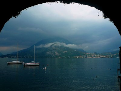  LAKE   COMO .