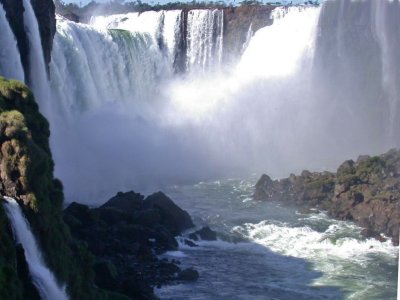 Iguacu falls (garganta del diablo, devil's throat brazilian side)