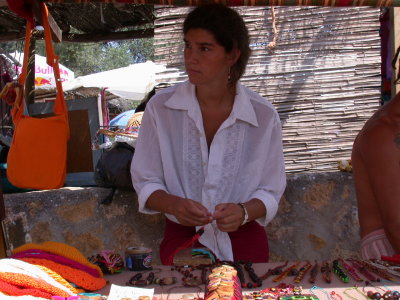 Hyppies Market, El Pilar de la Mola
