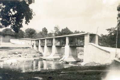 Vista desde Otro Angulo del Puente de Tablas