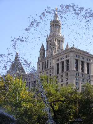 Fountain in front of the City Hall