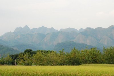 ¤E¤E®p¤U Jou-Jou Mountain Area