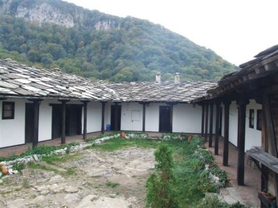 Glozhene Monastery 4.JPG