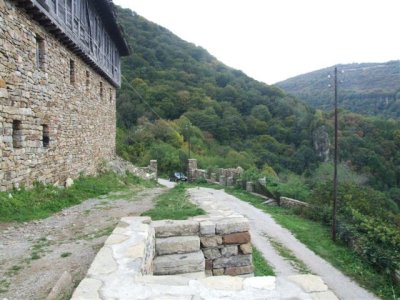 Glozhene Monastery 18.JPG
