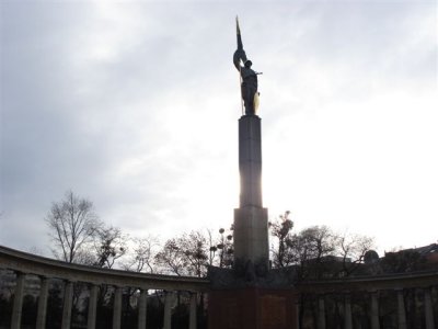 USSR Liberation Memorial (1).JPG