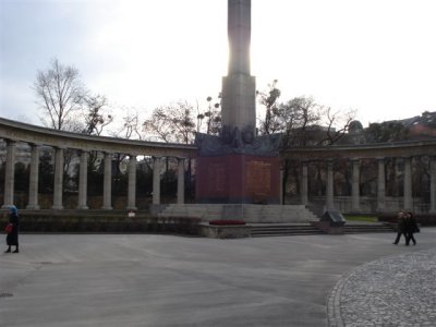 USSR Liberation Memorial (2).JPG