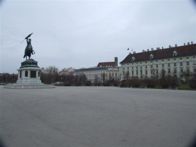 Helfburg Plaza (4).JPG