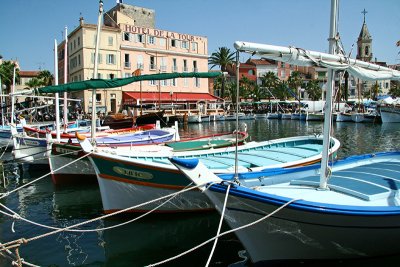 Les pointus, bateaux typiques de cette rgion - Sanary