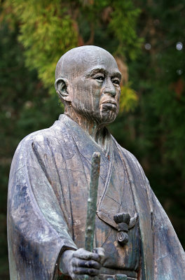 Statue - Koya San cemetary