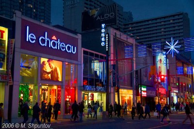 Le Chateau On Yonge, Toronto, Christmas