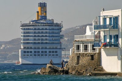 Again the Costa Mediterranea cruise, at Mykonos