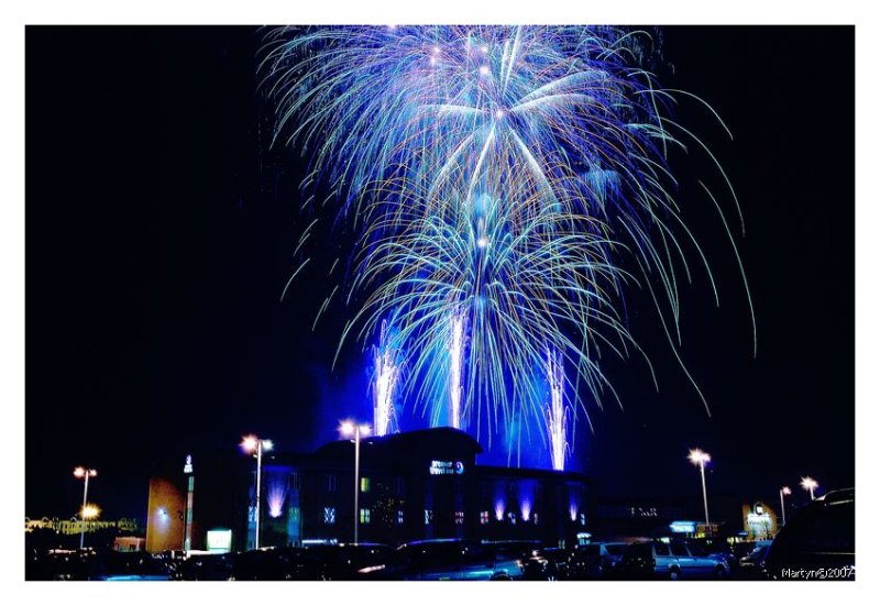 DSC_6921.jpg firework 3.jpg su.jpg