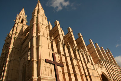 CathedralNCross5527.jpg