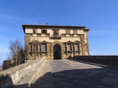 Entrance to the old Borgo