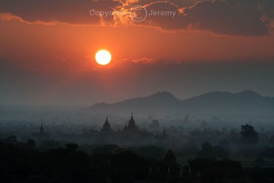 A Firey Sun Over Bagan (Dec 06)