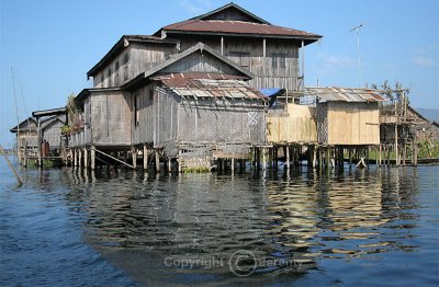 Houses On The Lake (Dec 06)