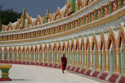 U Min Thonze Pagoda, Sagaing (Dec 06)
