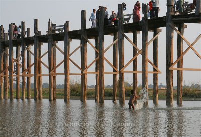 U Bein Bridge, Amarapura (Dec 06)