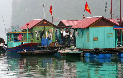 Floating Market, Halong Bay (Mar 07)