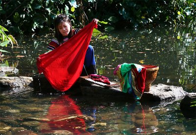 Girl Washing Clothes (10 Jun 07)