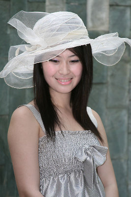 Girl In White Hat (24 Jun 07)