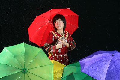 Girl with Umbrella (27 May 07)