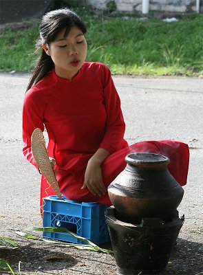 Streetside Vendor (26 Aug 07)