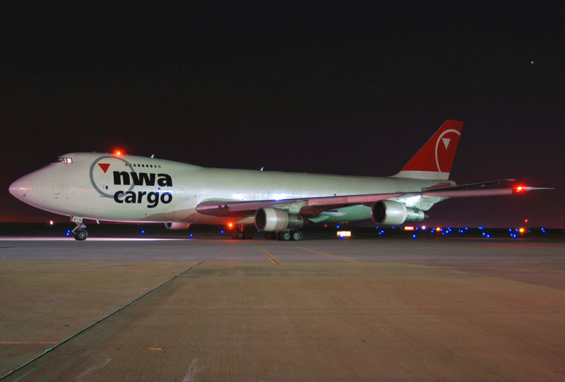 Northwest Airlines Cargo Boeing 747-251(SF) (N631NW)