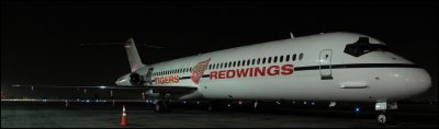 Detroit Tigers MLB-Detroit Red Wings NHL Team Plane DC-9 (N682RW) **Panoramic**